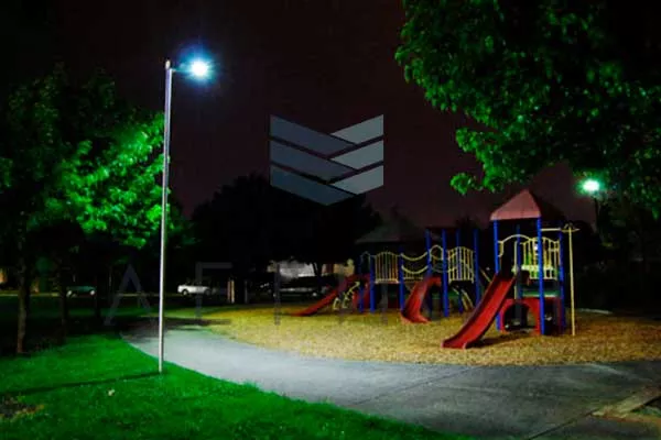 Монтаж освещения детских площадок и придомовых территорий